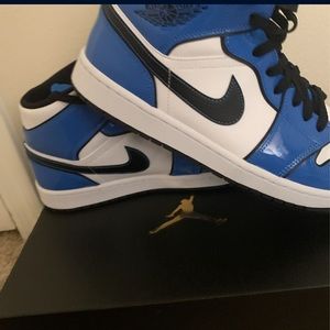 Jordan 1 Mid Blue Brand New
